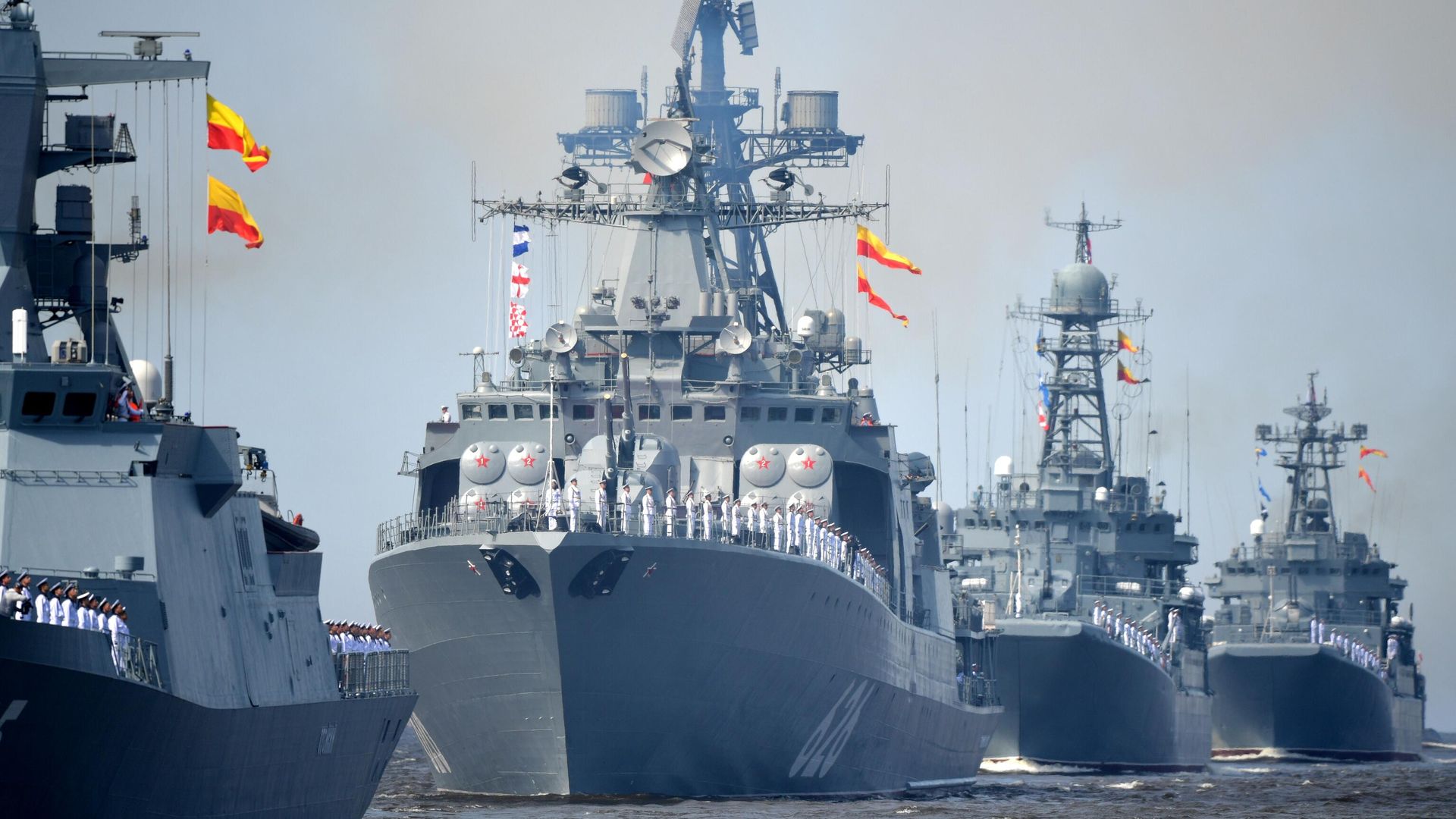 Корабли ВМФ России на репетиции парада в честь Дня военно-морского флота в Кронштадте Корабли ВМФ России на репетиции парада в честь Дня военно-морского флота в Кронштадте - РИА Новости, 1920, 01.09.2022
