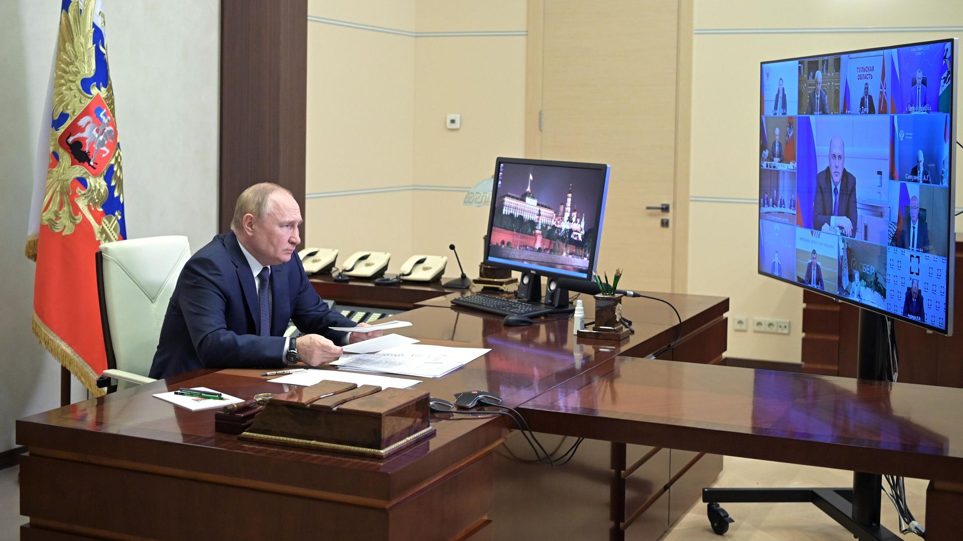 Президент РФ Владимир Путин проводит заседание Совета при президенте по стратегическому развитию и национальным проектам Президент РФ Владимир Путин проводит заседание Совета при президенте по стратегическому развитию и национальным проектам - РИА Новости, 1920, 14.12.2022