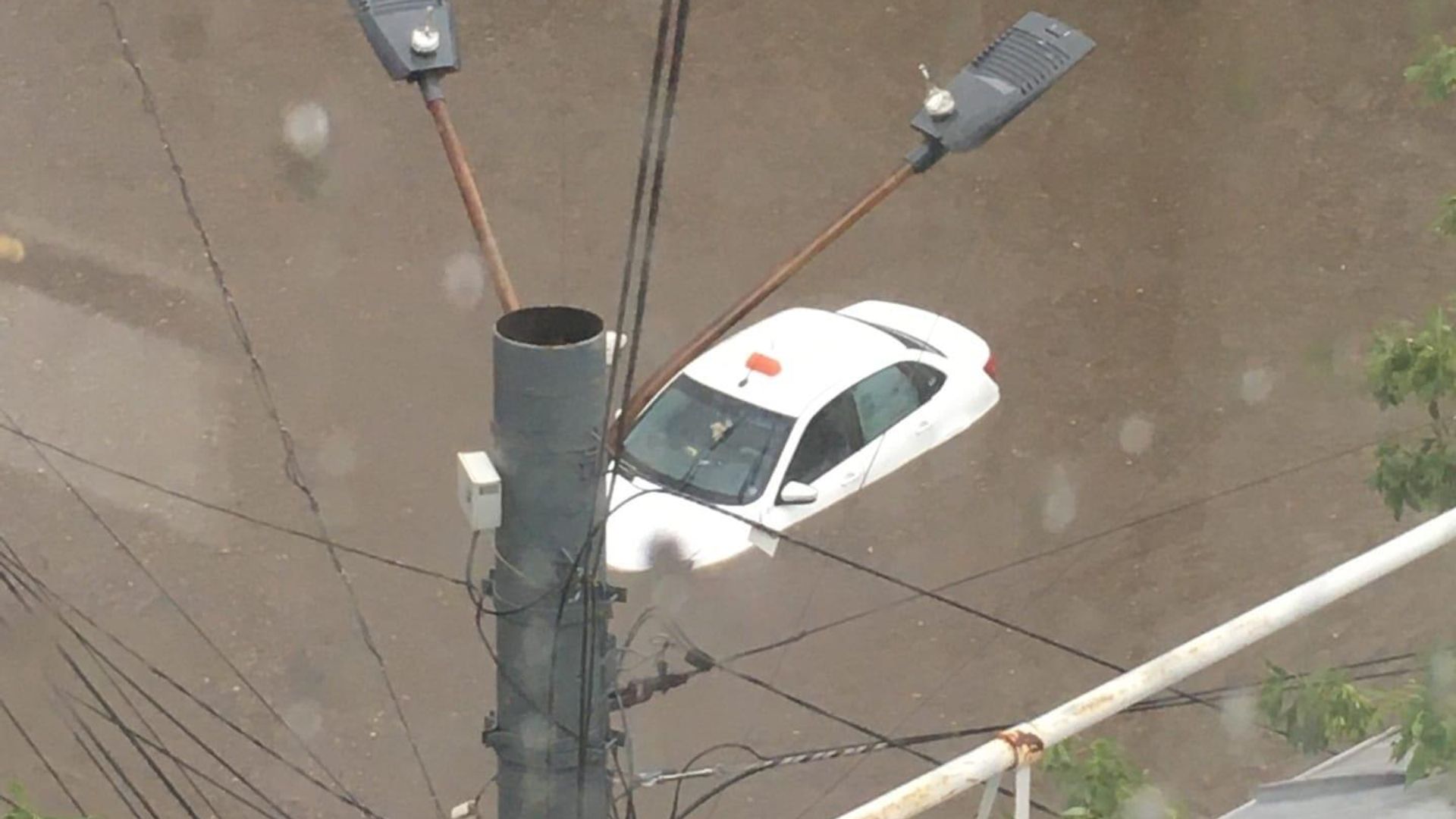 Затопленная улица в Нижнем Новгороде Затопленная улица в Нижнем Новгороде - РИА Новости, 1920, 18.07.2022