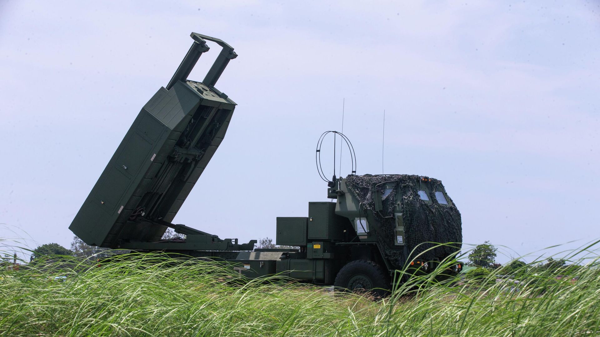 Американская высокомобильная ракетно-артиллерийская система оперативно-тактического назначения HIMARS Американская высокомобильная ракетно-артиллерийская система оперативно-тактического назначения HIMARS - РИА Новости, 1920, 21.07.2022