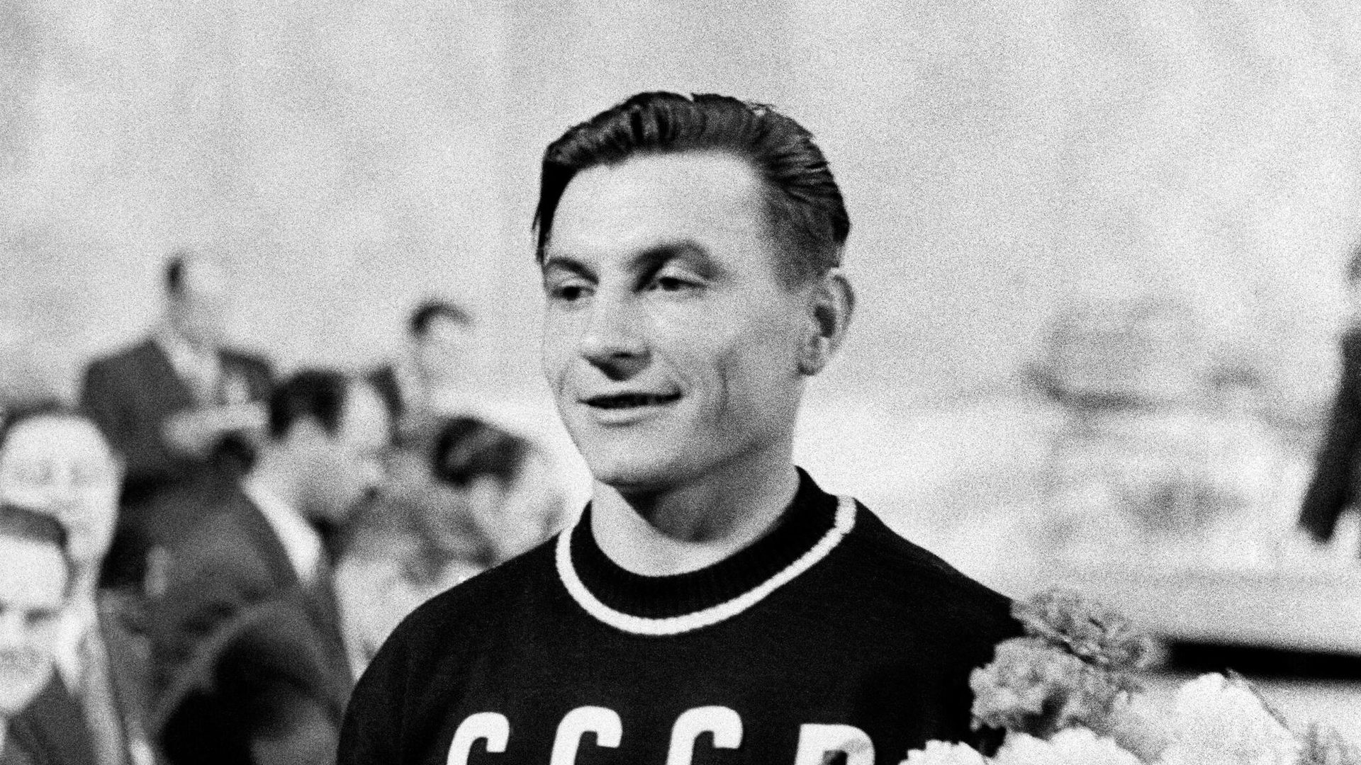 Первый советский олимпийский чемпион, завоевавший золотую медаль на играх в Хельсинки, тяжелоатлет Иван Удодов Первый советский олимпийский чемпион, завоевавший золотую медаль на играх в Хельсинки, тяжелоатлет Иван Удодов - РИА Новости, 1920, 25.07.2022
