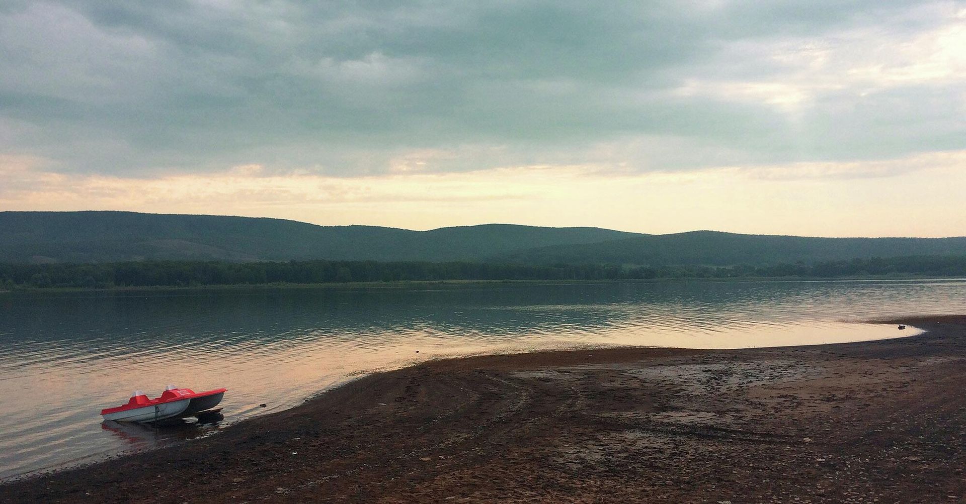 Нугушское водохранилище (Башкирия) Нугушское водохранилище (Башкирия) - РИА Новости, 1920, 26.07.2022