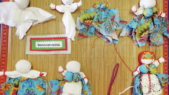 Этапы изготовления вепсской куклы Этапы изготовления вепсской куклы