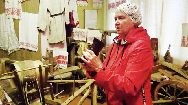 Создательница и хранительница музея вепсского быта Светлана Ершова Создательница и хранительница музея вепсского быта Светлана Ершова