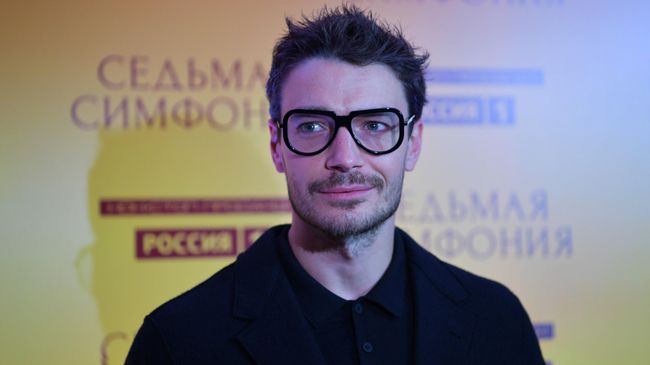 Актер Максим Матвеев на премьере исторической драмы Седьмая симфония Актер Максим Матвеев на премьере исторической драмы Седьмая симфония