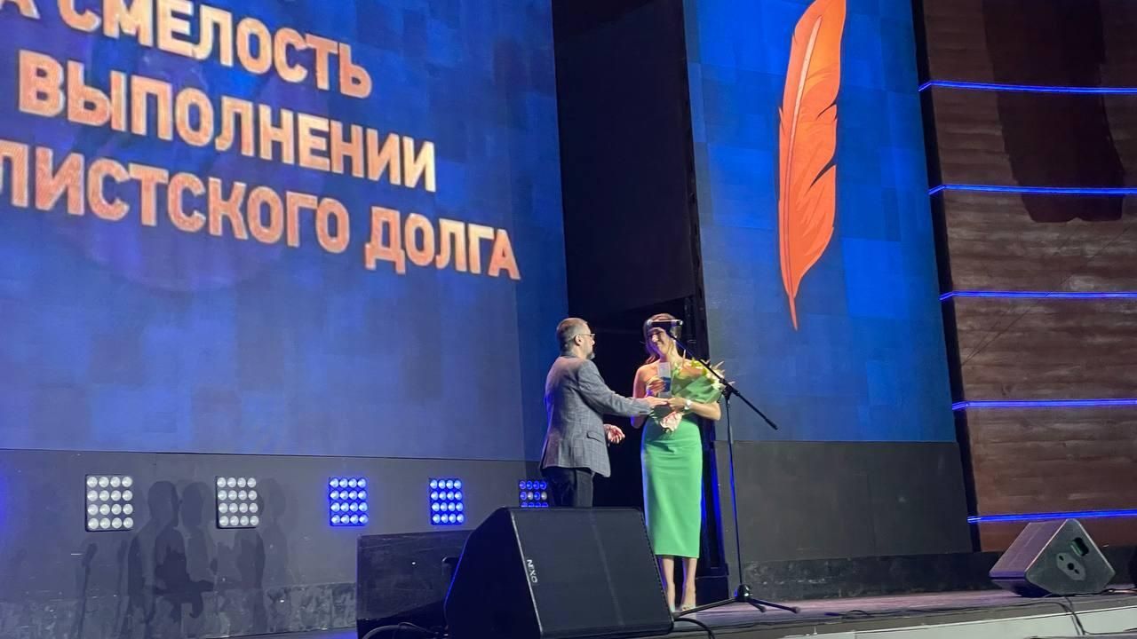 Военный корреспондент РИА Новости Регина Орехова получила специальный приз премии Золотое перо Военный корреспондент РИА Новости Регина Орехова получила специальный приз премии Золотое перо - РИА Новости, 1920, 29.07.2022