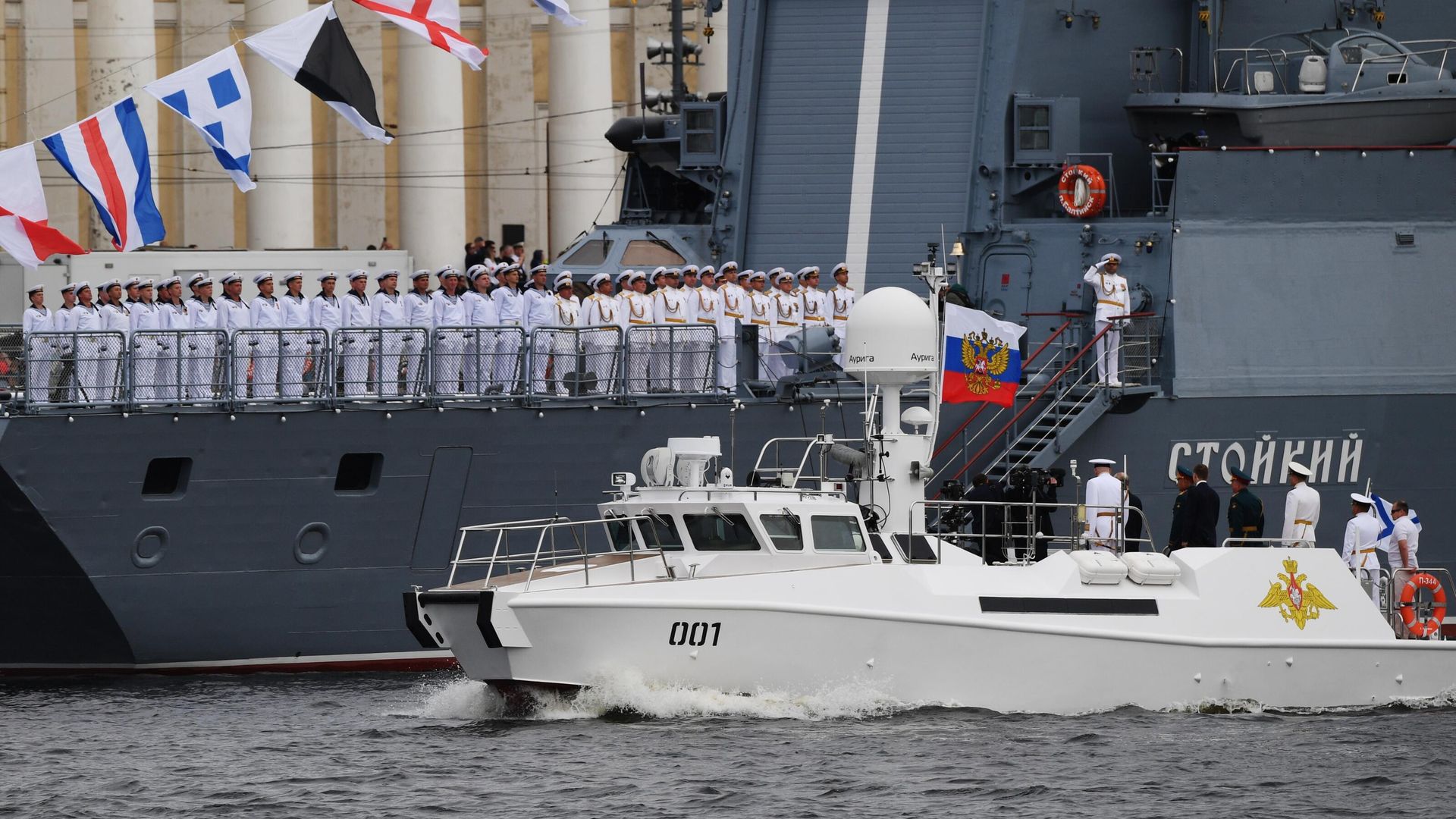 LIVE: Путин принимает участие в праздновании Дня ВМФ в Санкт-Петербурге LIVE: Путин принимает участие в праздновании Дня ВМФ в Санкт-Петербурге - РИА Новости, 1920, 31.07.2022