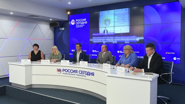 Пресс-конференция, посвященная VIII Всероссийскому фестивалю семейных любительских театров Сказка приходит в твой дом Пресс-конференция, посвященная VIII Всероссийскому фестивалю семейных любительских театров Сказка приходит в твой дом