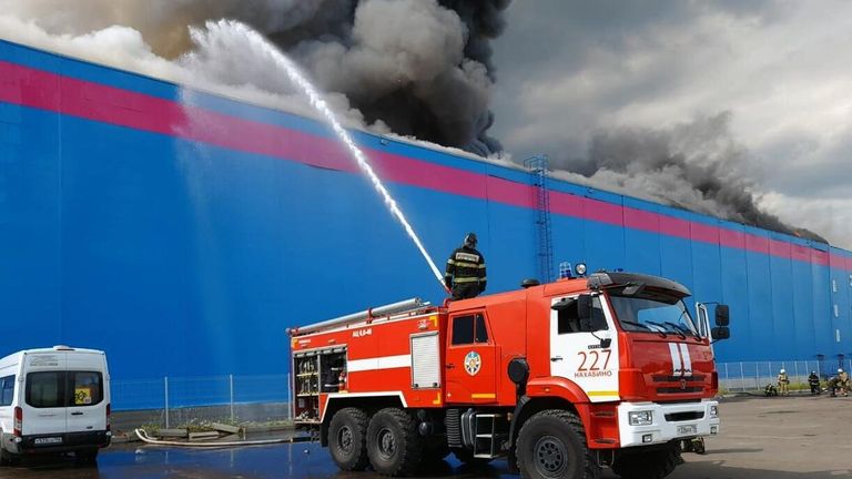 Пожар на складе OZON в Подмосковье Пожар на складе OZON в Подмосковье