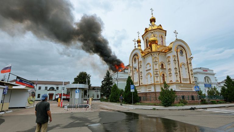 Пожар в здании железнодорожного вокзала в Донецке Пожар в здании железнодорожного вокзала в Донецке