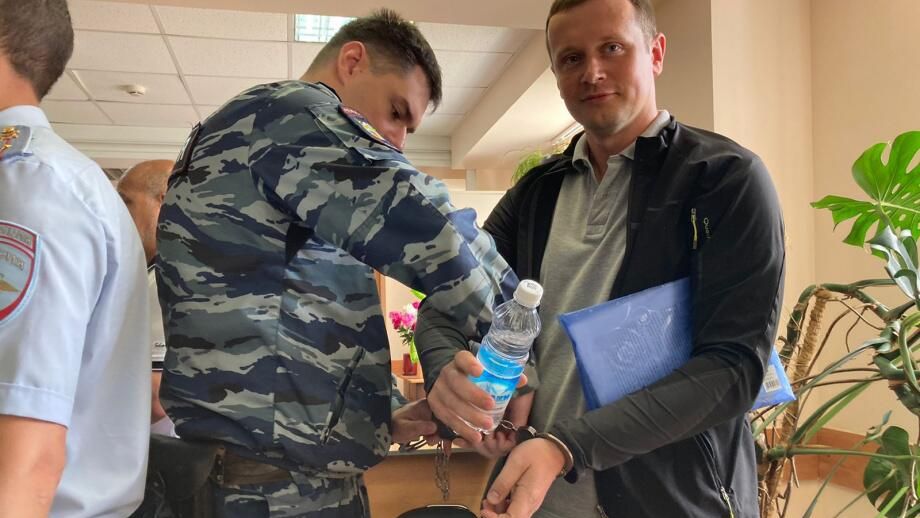 Романа Корчигина приговорили к пяти годам колонии общего режима Романа Корчигина приговорили к пяти годам колонии общего режима - РИА Новости, 1920, 23.12.2022