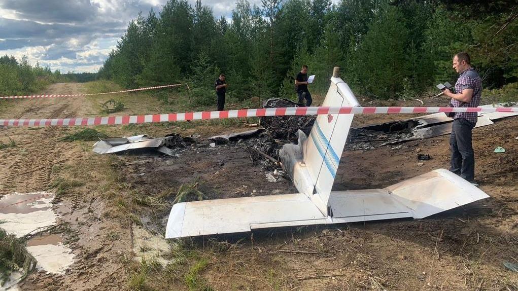 На месте падения легкомоторного самолета Cessna в Коми На месте падения легкомоторного самолета Cessna в Коми - РИА Новости, 1920, 08.08.2022