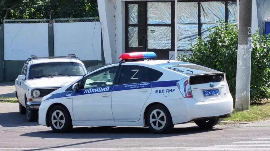 Автомобиль полиции в Херсоне Автомобиль полиции в Херсоне - РИА Новости, 1920, 26.10.2022