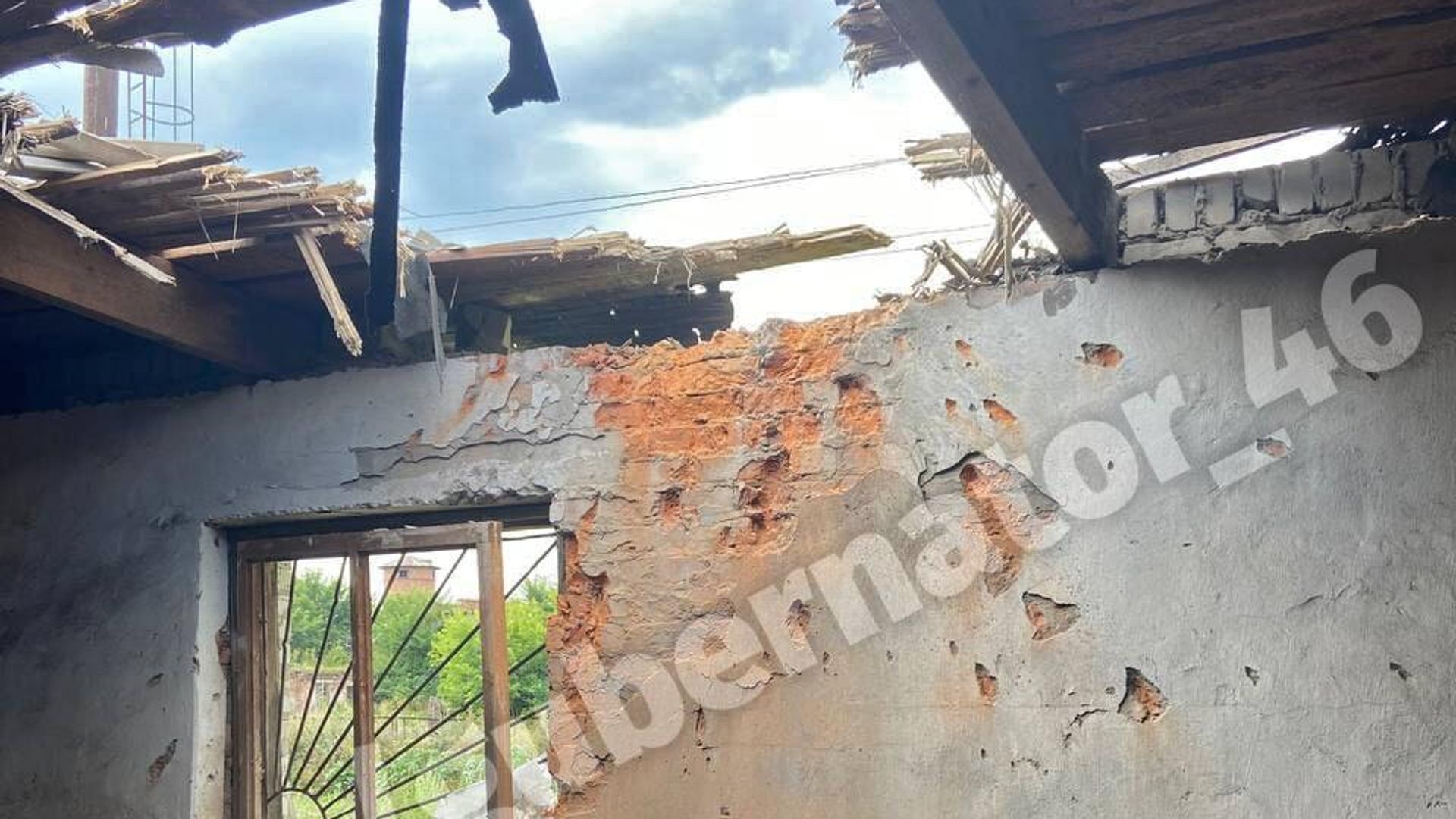 Последствия обстрелов поселков Тёткино и Попово-Лежачи в Курской области Последствия обстрелов поселков Тёткино и Попово-Лежачи в Курской области - РИА Новости, 1920, 11.08.2022