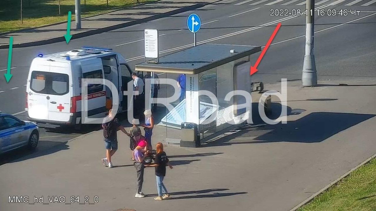 Место ДТП на Лухмановской улице в Москве Место ДТП на Лухмановской улице в Москве - РИА Новости, 1920, 11.08.2022