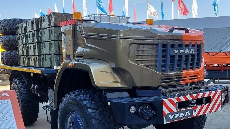 Прототип беспилотного военного грузовика Урал на форуме Армия-2022 Прототип беспилотного военного грузовика Урал на форуме Армия-2022 - РИА Новости, 1920, 15.08.2022