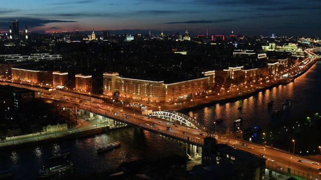 Вид на третье транспортное кольце в Москве