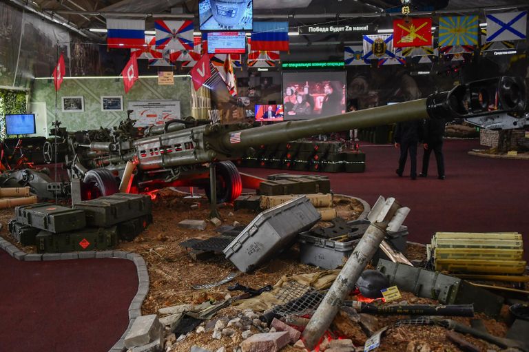 Оружие и военная техника, захваченные в ходе спецоперации на Украине, на выставке в рамках Международного военно-технического форума Армия-2022 Оружие и военная техника, захваченные в ходе спецоперации на Украине, на выставке в рамках Международного военно-технического форума Армия-2022