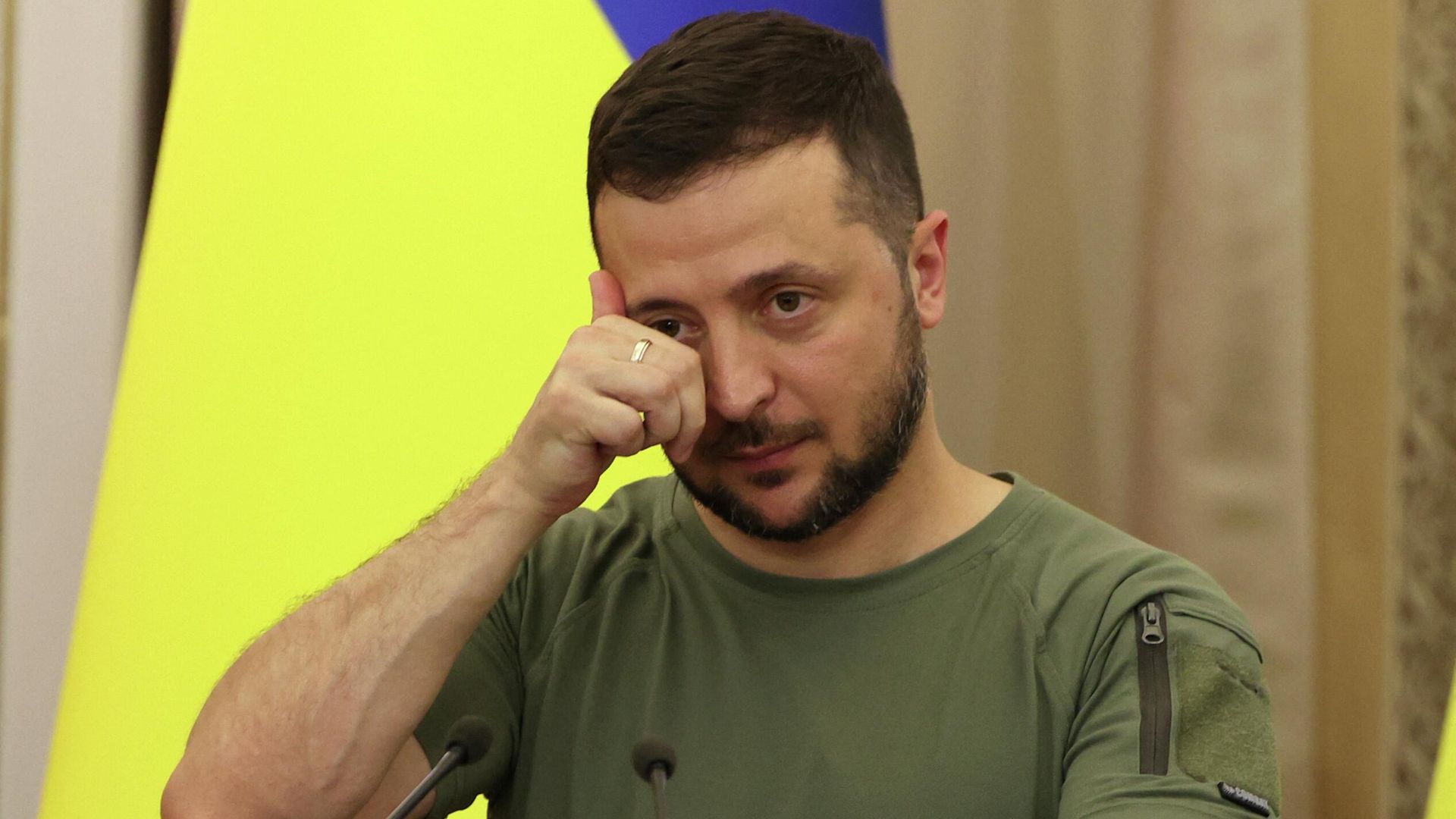 Президент Украины Владимир Зеленский на пресс-конференции по итогам переговоров с президентом Турции и Генеральным секретарем ООН во Львове Президент Украины Владимир Зеленский на пресс-конференции по итогам переговоров с президентом Турции и Генеральным секретарем ООН во Львове - РИА Новости, 1920, 18.08.2022