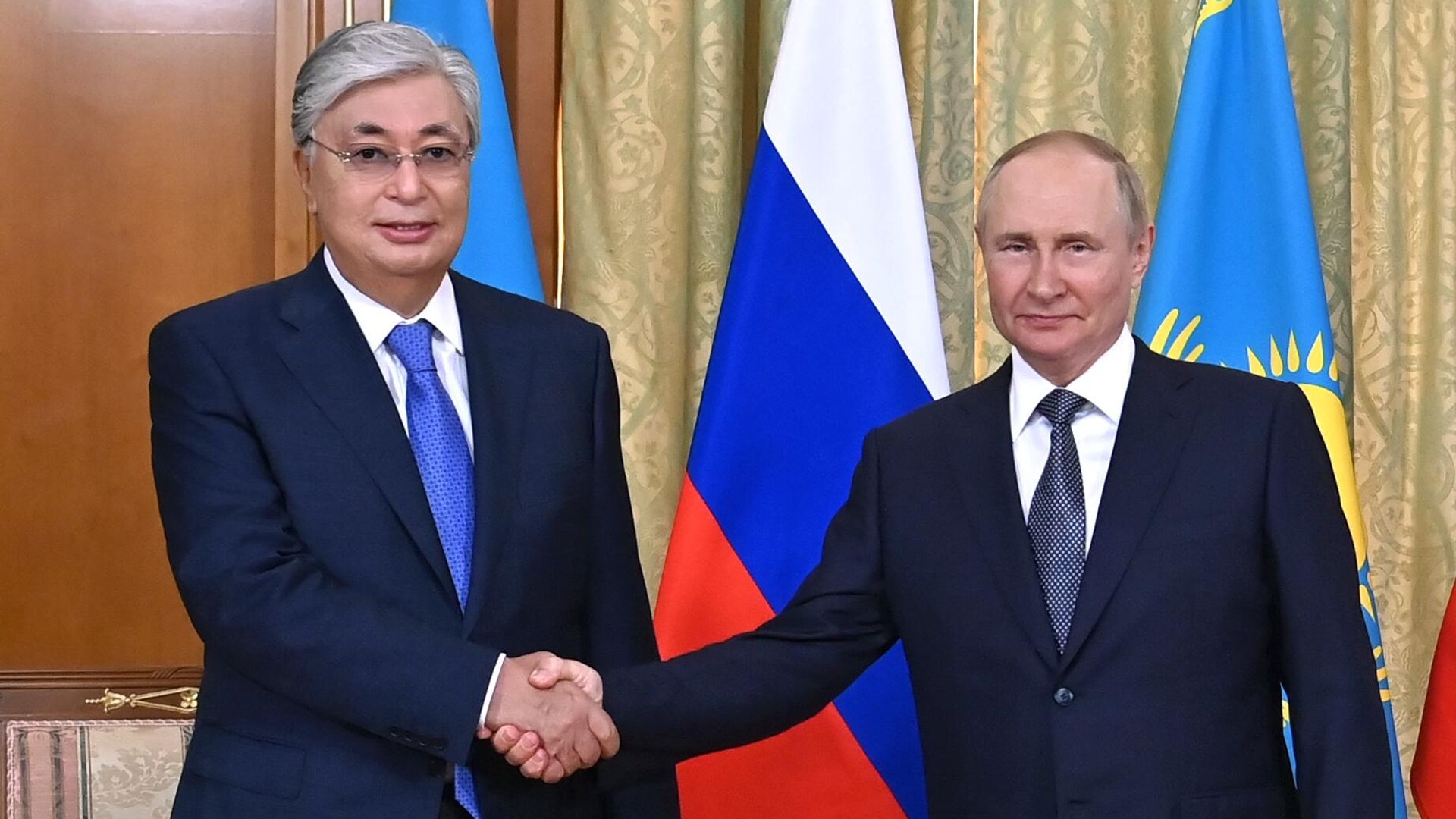 Президент РФ Владимир Путин и президент Казахстана Касым-Жомарт Токаев Президент РФ Владимир Путин и президент Казахстана Касым-Жомарт Токаев - РИА Новости, 1920, 23.11.2022