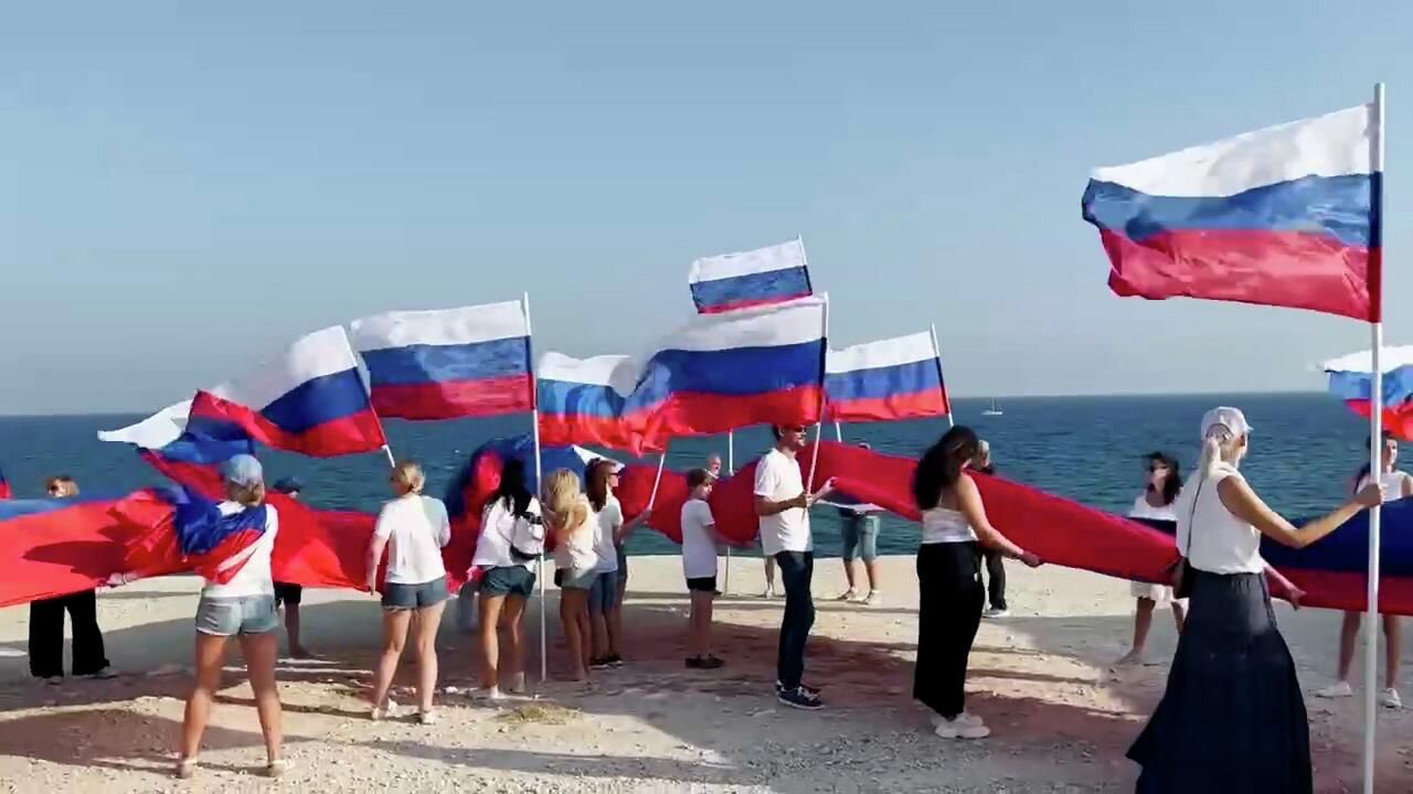 Акция ко Дню Государственного флага России, Кипр Акция ко Дню Государственного флага России, Кипр - РИА Новости, 1920, 20.08.2022
