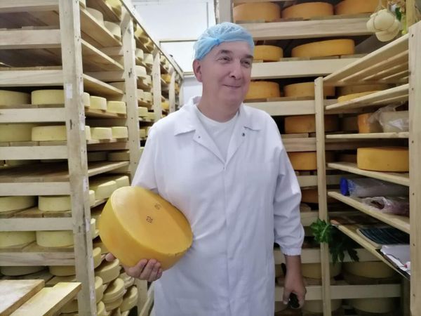 Сыровар рассказывает о производстве Сыровар рассказывает о производстве