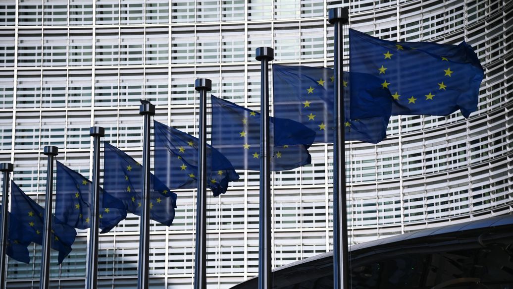 Еврокомиссия не сможет покрыть дефицит финансирования военных нужд Украины