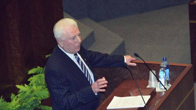 Владимир Гусев