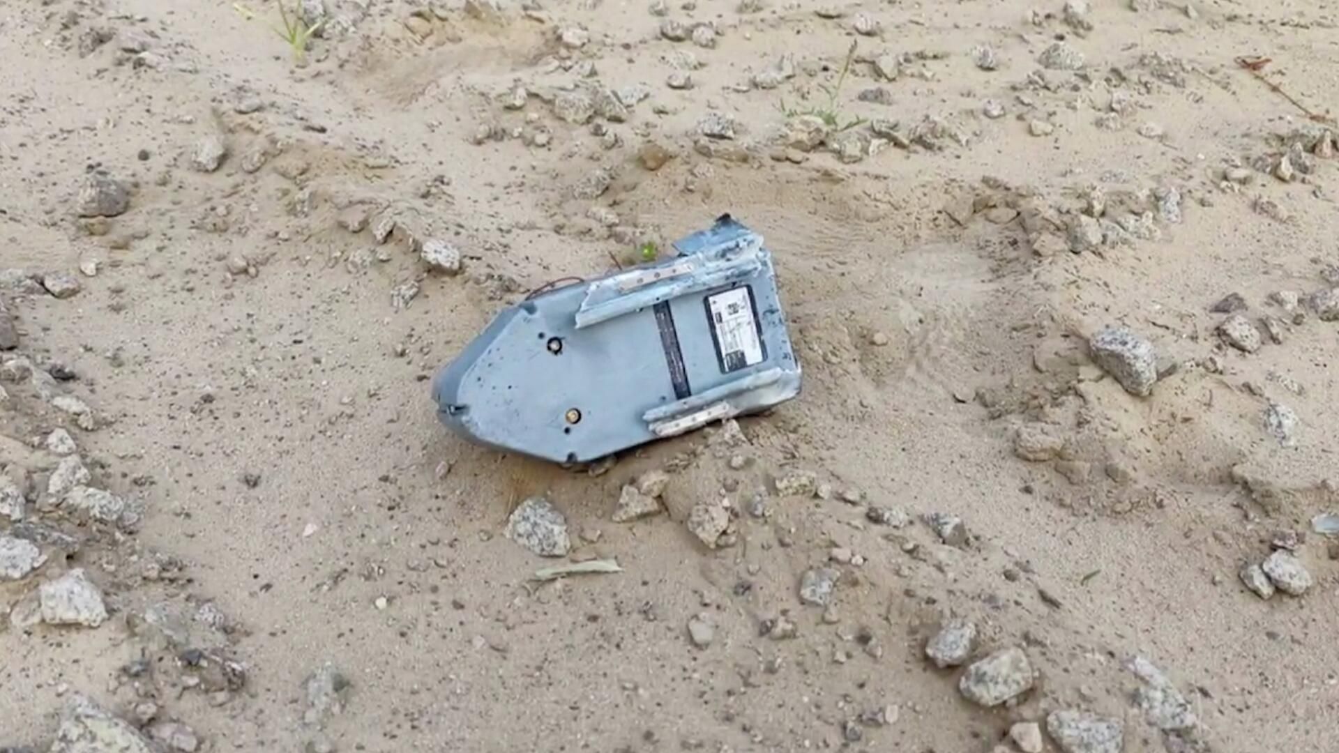 Кадры с места падения сбитого беспилотника рядом с Запорожской АЭС Кадры с места падения сбитого беспилотника рядом с Запорожской АЭС - РИА Новости, 1920, 31.08.2022