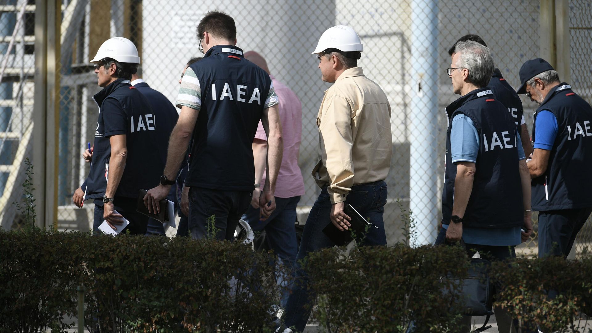 Делегаты Международного агентства по атомной энергии (МАГАТЭ) на территории Запорожской атомной электростанции Делегаты Международного агентства по атомной энергии (МАГАТЭ) на территории Запорожской атомной электростанции - РИА Новости, 1920, 01.09.2022