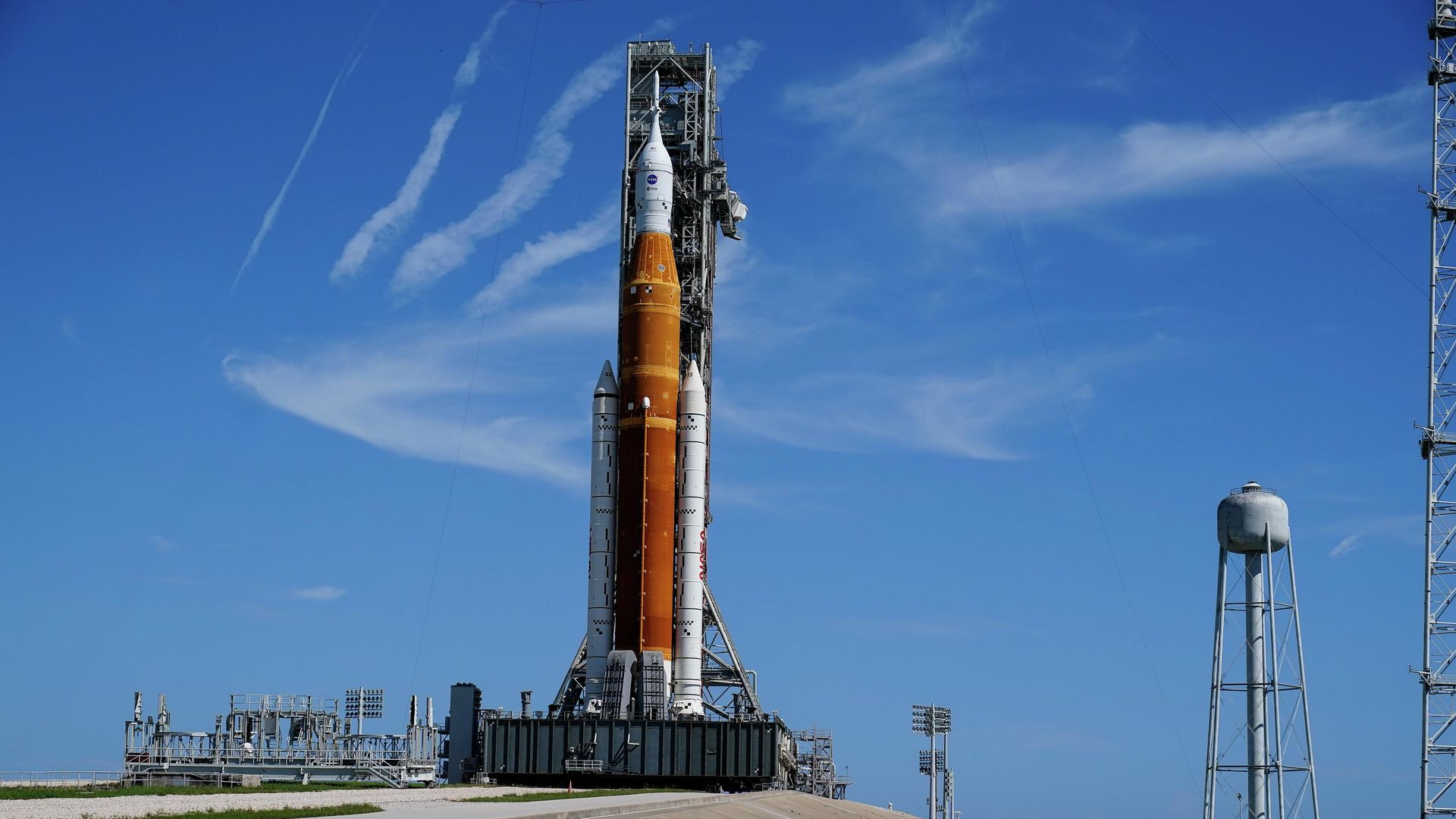 Космический корабль Орион в рамках программы Артемида на стартовой площадке на мысе Канаверал, США Космический корабль Орион в рамках программы Артемида на стартовой площадке на мысе Канаверал, США - РИА Новости, 1920, 02.09.2022