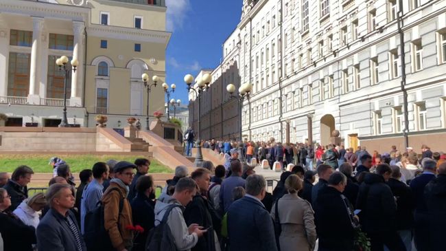 Очереди на прощании с Горбачевым