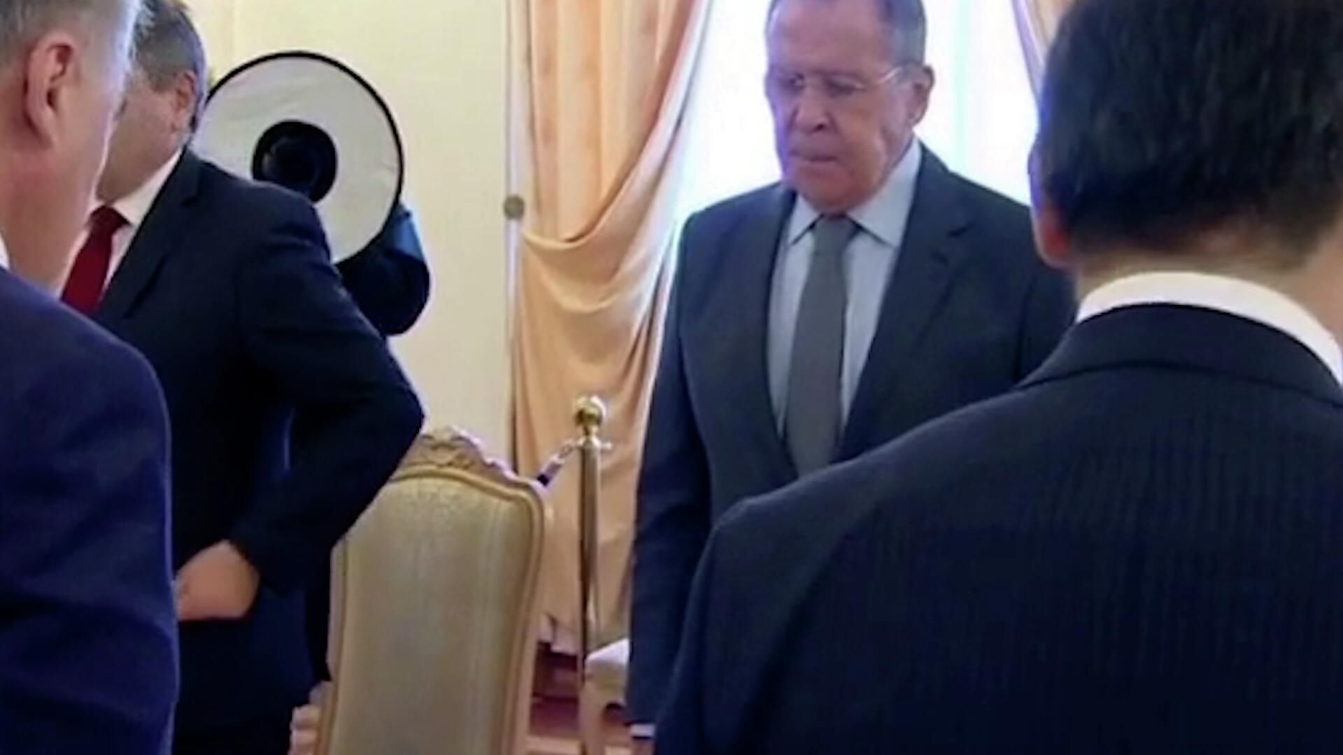 Минута молчания в память о погибших сотрудниках посольства в Кабуле Минута молчания в память о погибших сотрудниках посольства в Кабуле - РИА Новости, 1920, 05.09.2022