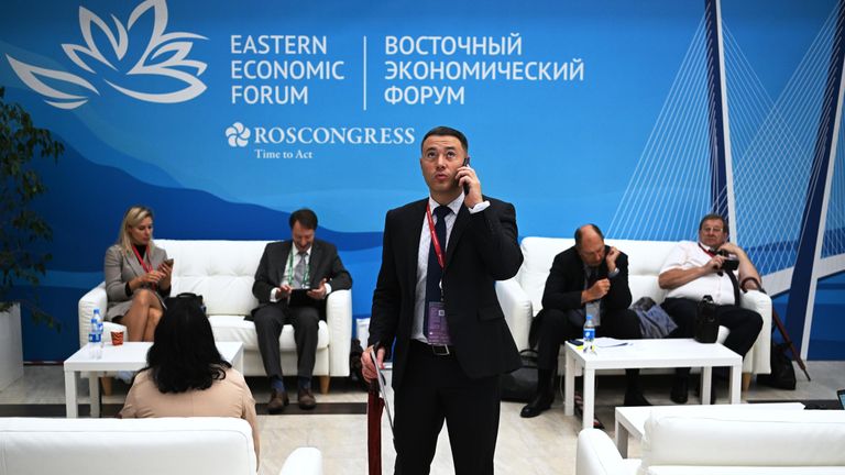 Участники Восточного экономического форума во Владивостоке Участники Восточного экономического форума во Владивостоке