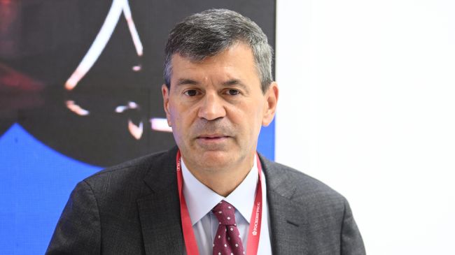 Алексей Комиссаров