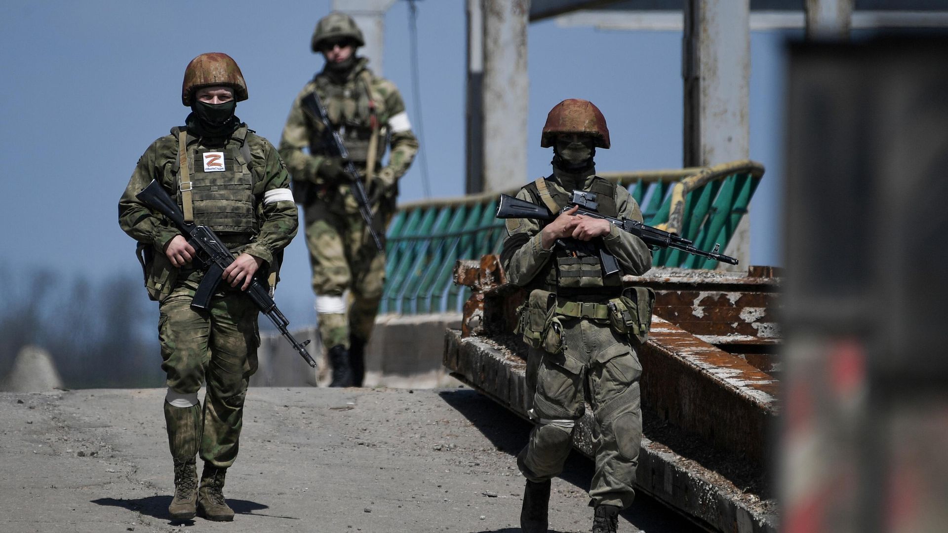 Военнослужащие Росгвардии у гидротехнического сооружения Северо-Крымского канала в Херсонской области Военнослужащие Росгвардии у гидротехнического сооружения Северо-Крымского канала в Херсонской области - РИА Новости, 1920, 07.09.2022