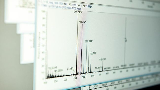 Исследование образцов методом масс-спектрометрии Исследование образцов методом масс-спектрометрии