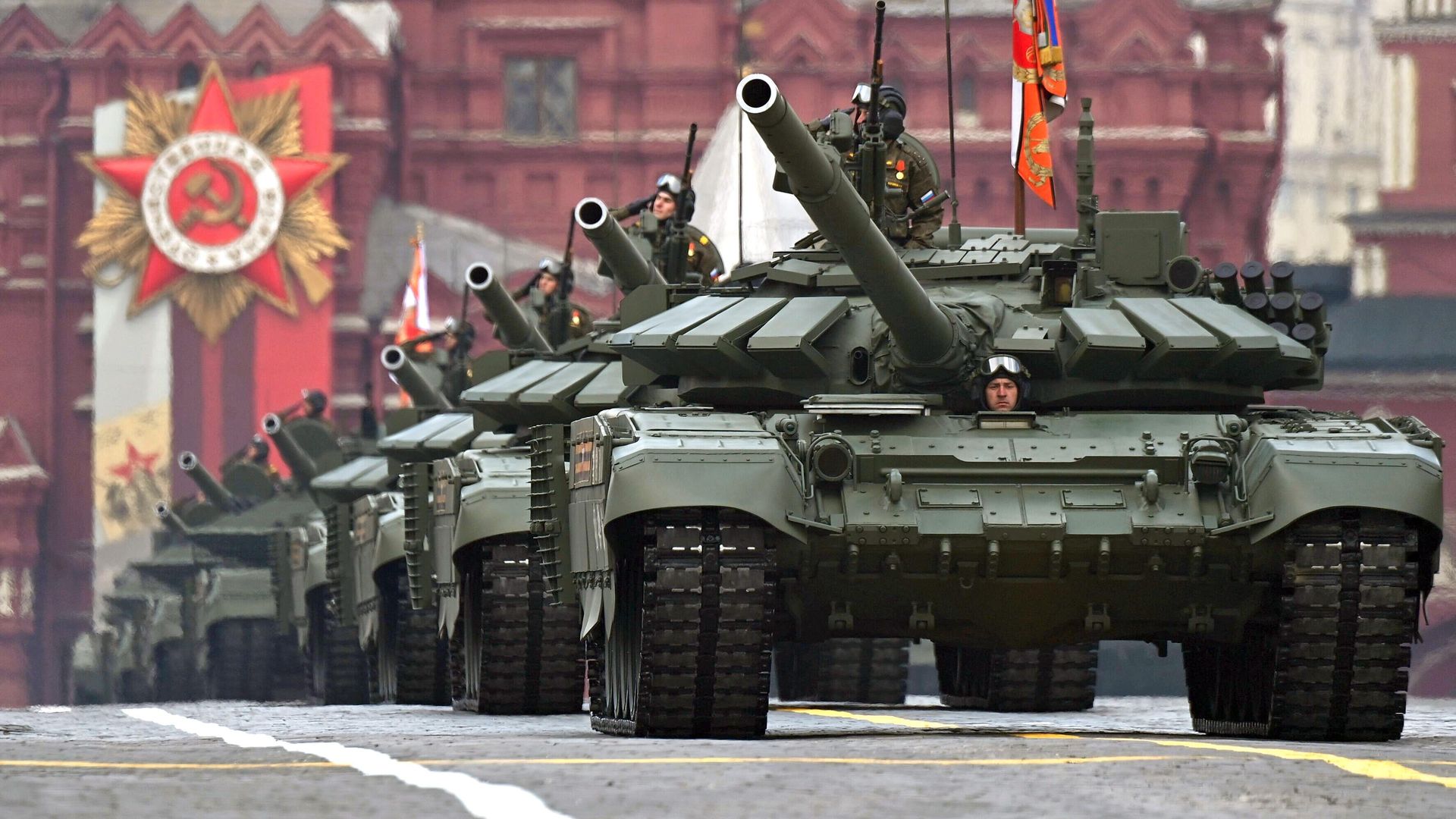 Танки Т-72Б3М на военном параде, посвященном 77-й годовщине Победы в Великой Отечественной войне, на Красной площади в Москве Танки Т-72Б3М на военном параде, посвященном 77-й годовщине Победы в Великой Отечественной войне, на Красной площади в Москве - РИА Новости, 1920, 09.05.2024