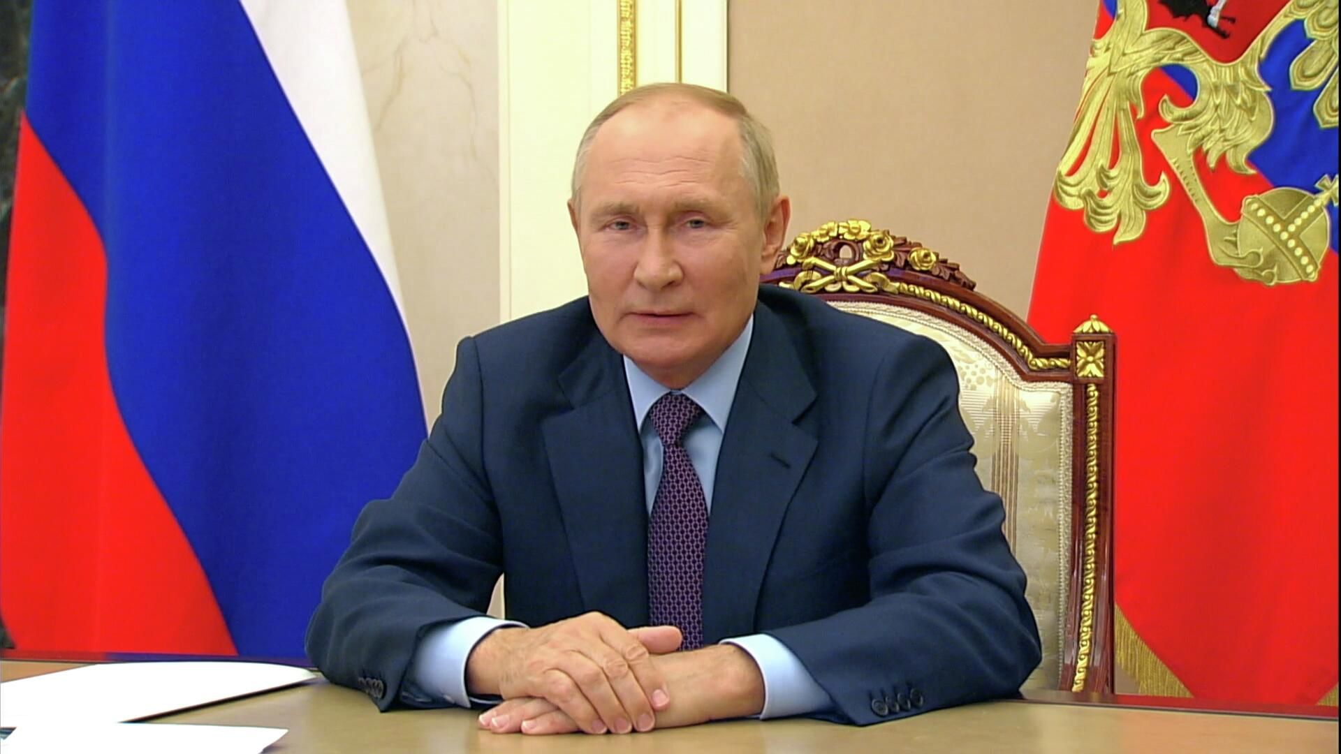Путин заявил о неизбежности процесса дедолларизации Путин заявил о неизбежности процесса дедолларизации - РИА Новости, 1920, 12.09.2022