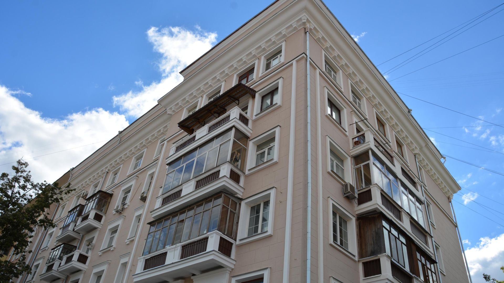 Дом в неоклассическом стиле на Новорязанской улице в Басманном районе Москвы Дом в неоклассическом стиле на Новорязанской улице в Басманном районе Москвы - РИА Новости, 1920, 13.09.2022