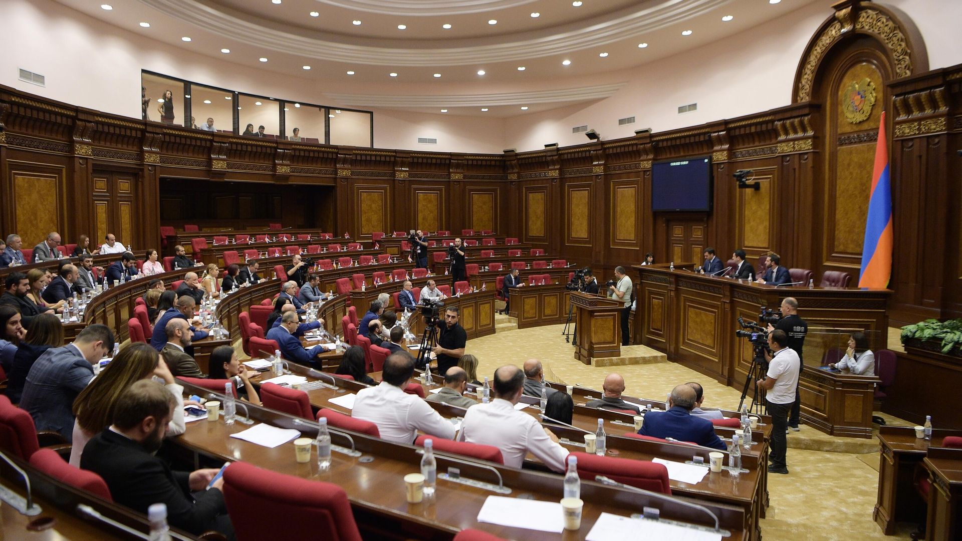 На заседании парламента Армении в Ереване На заседании парламента Армении в Ереване - РИА Новости, 1920, 28.09.2023