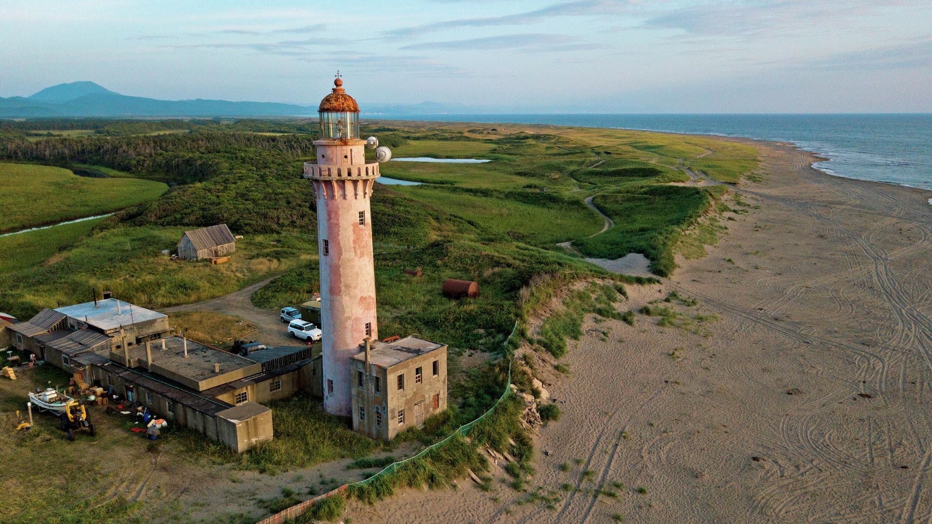 Одноименный маяк на мысе Слепиковского на Сахалине - РИА Новости, 1920, 22.04.2023