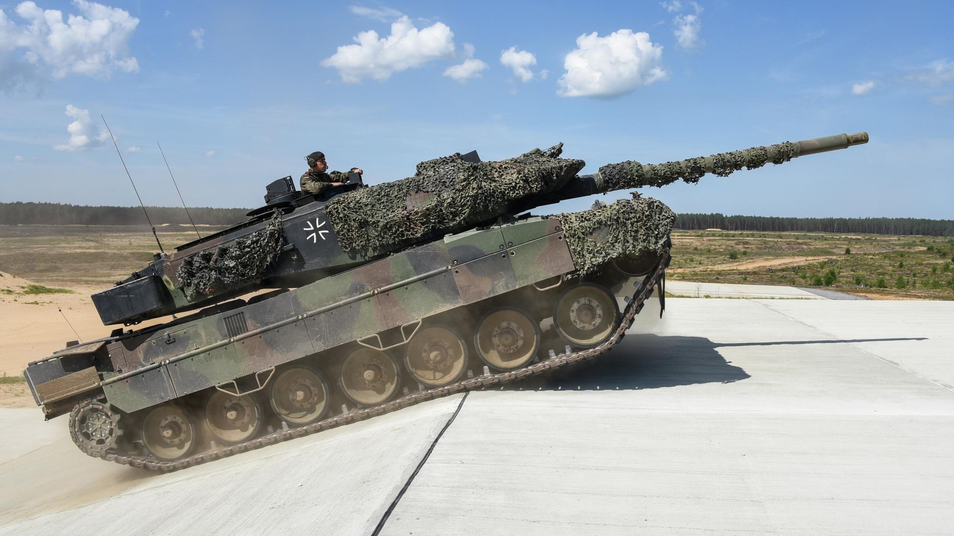 Немецкий основной боевой танк Leopard 2 - РИА Новости, 1920, 18.09.2022