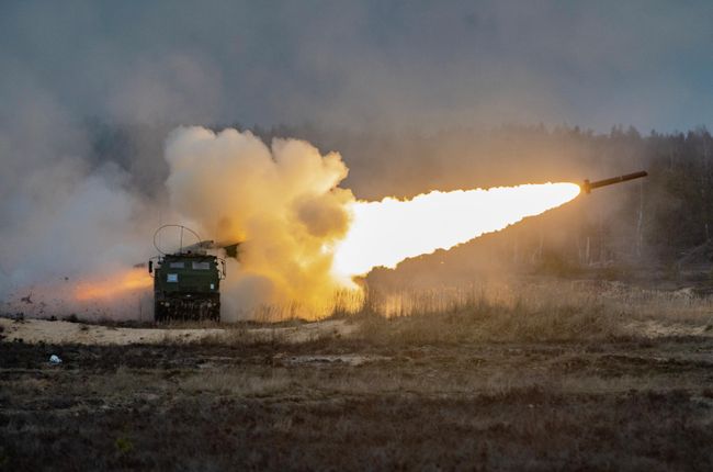 Американская высокомобильная ракетно-артиллерийская система оперативно-тактического назначения HIMARS