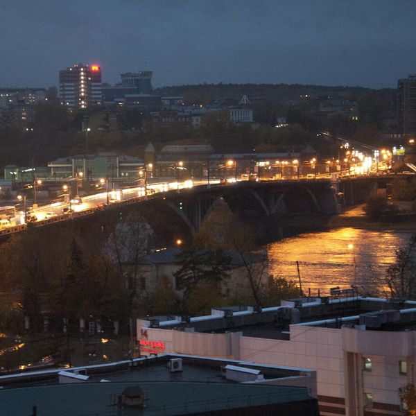Глазковский мост через реку Ангару в Иркутске
