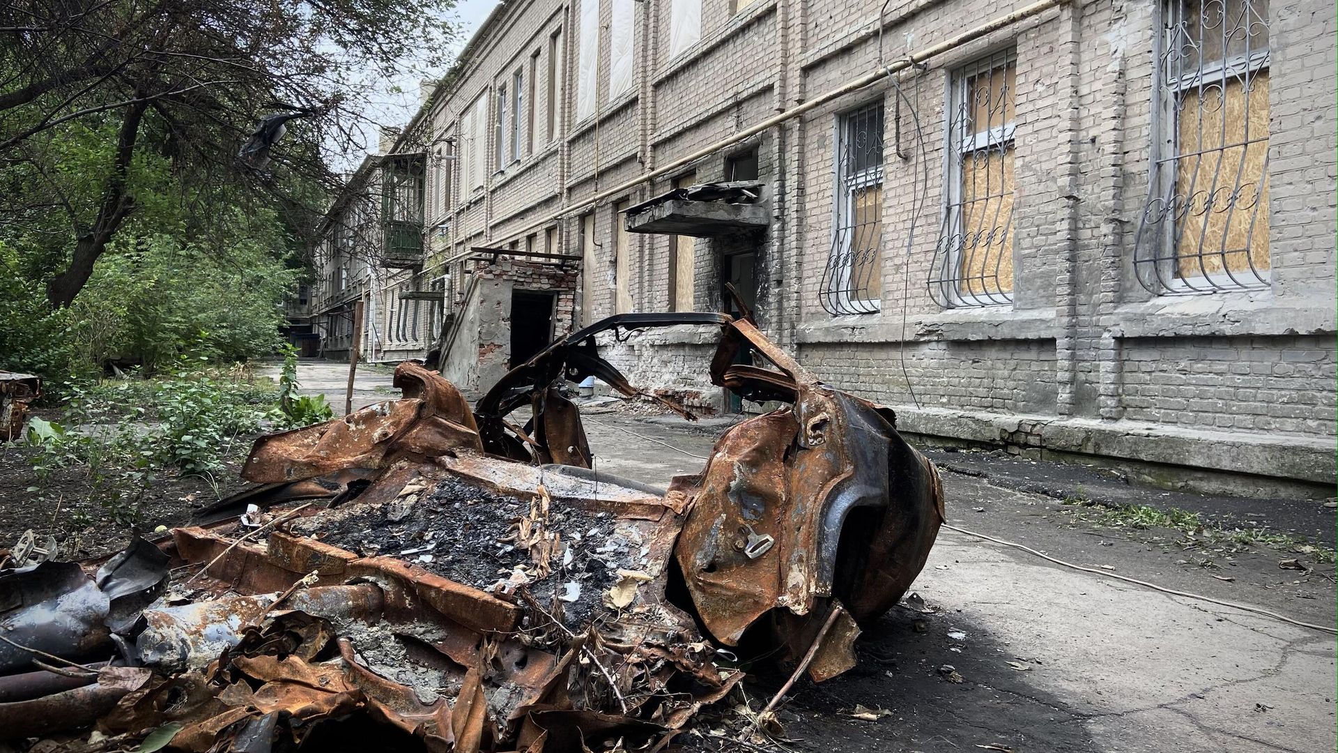 Сгоревший автомобиль Сгоревший автомобиль - РИА Новости, 1920, 23.07.2026