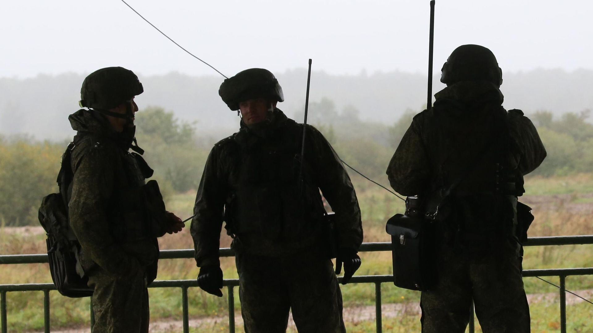 Военнослужащие во время тактических учений Военнослужащие во время тактических учений - РИА Новости, 1920, 16.10.2022