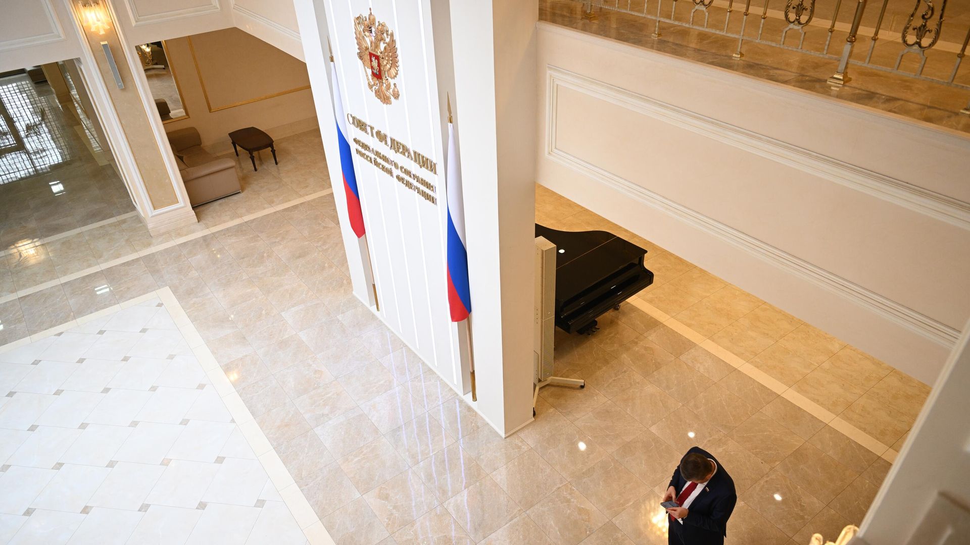 Фойе здания Совета Федерации РФ Фойе здания Совета Федерации РФ - РИА Новости, 1920, 21.09.2022