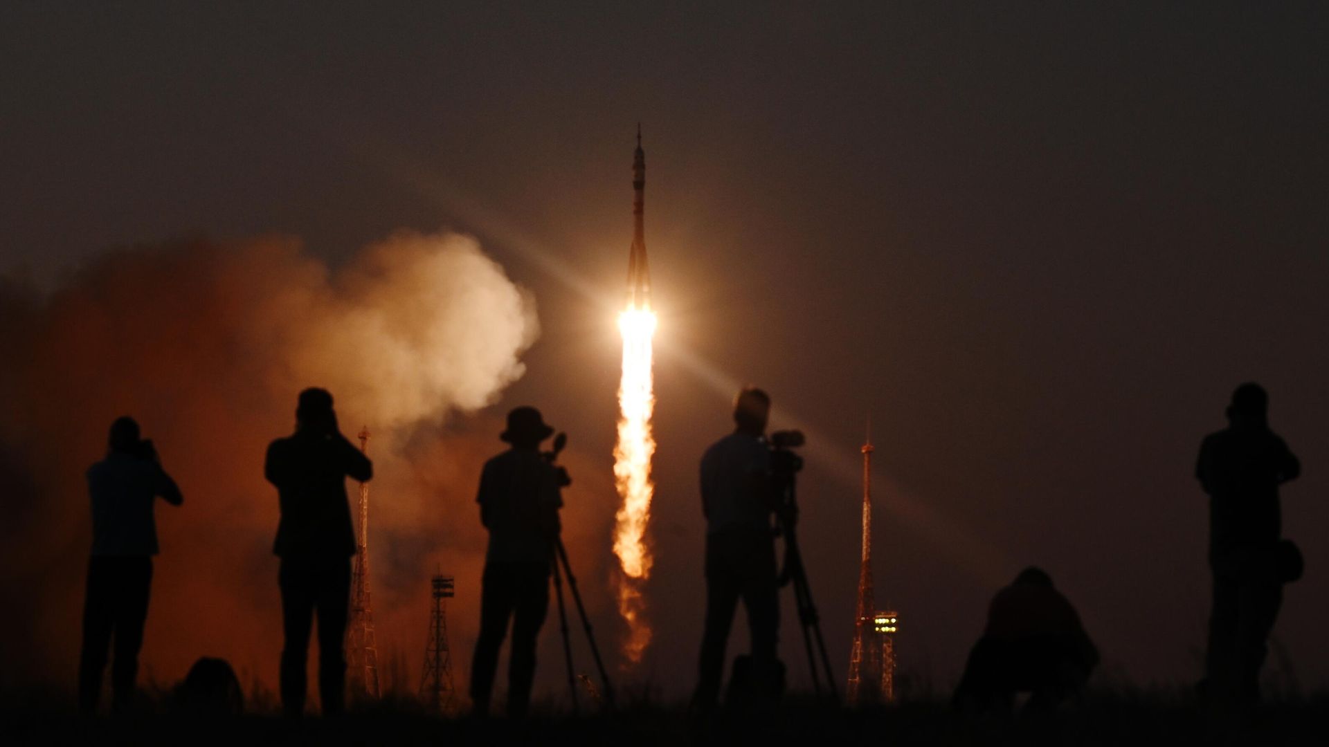 Запуск ракеты-носителя Союз-2.1а с транспортным пилотируемым кораблем Союз МС-22 с космодрома Байконур Запуск ракеты-носителя Союз-2.1а с транспортным пилотируемым кораблем Союз МС-22 с космодрома Байконур - РИА Новости, 1920, 21.09.2022