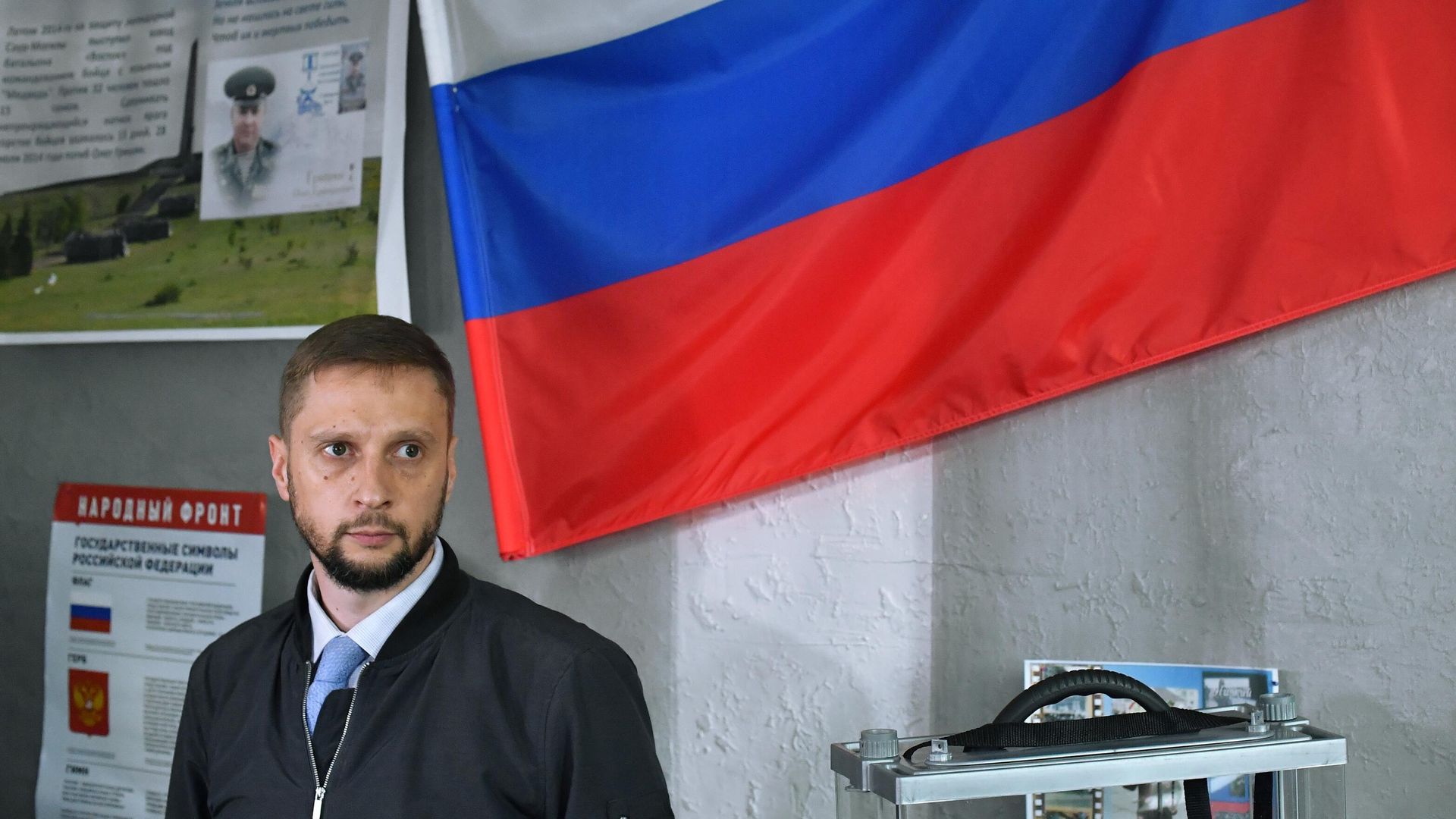Председатель ЦИК ДНР Владимир Высоцкий на одном из избирательных участков в Донецке Председатель ЦИК ДНР Владимир Высоцкий на одном из избирательных участков в Донецке - РИА Новости, 1920, 24.09.2022